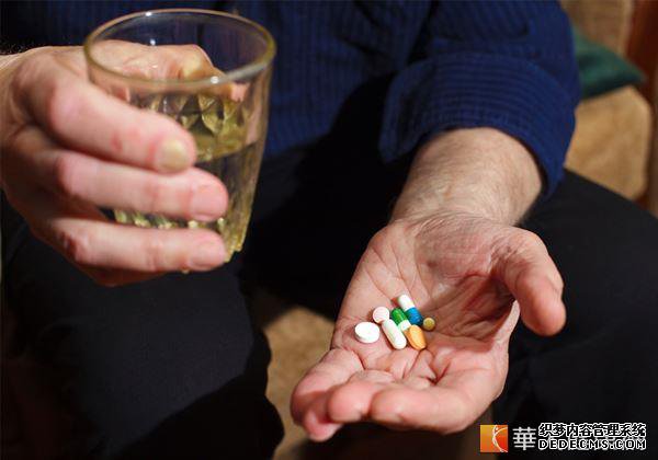 喝果汁是综合的好，吃药也是吗？降血药多种并用能施展更好的结果？